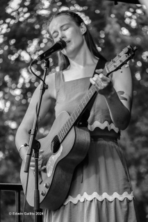 Loryn Taggart