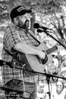 Donovan Woods