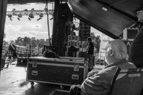 Bernie Finkelstein backstrage at Bruce Cockburn Concert