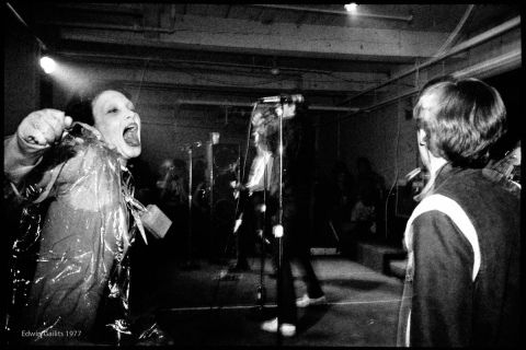 Engaged Audience 1977 Crash n Burn