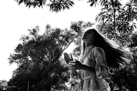 Woman Claps and Hair Flows 1974 Mariposa Folk Festival